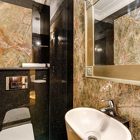 Waterlane Pool & Gym