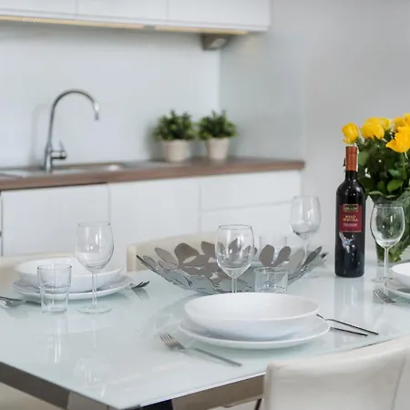 Waterlane Pool & Gym 格但斯克