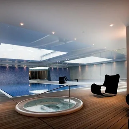 Waterlane Pool & Gym *